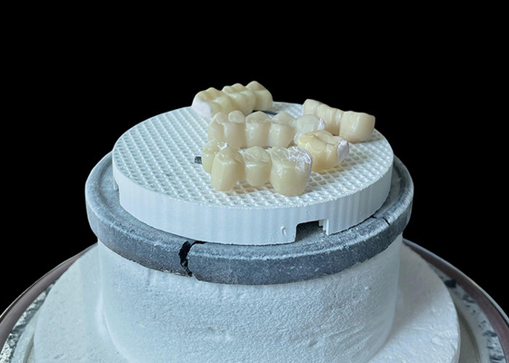 Buon prezzo Confortevole ponte dentale in porcellana con costruzione interamente in ceramica per una resistenza all'usura eccezionale in linea